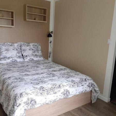 La Grelauderie 4 Apartman Saintes Kültér fotó